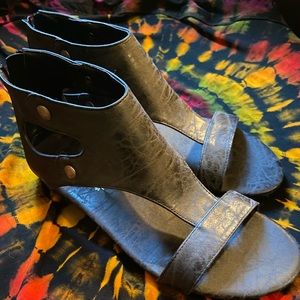 Corky’s faux leather sandal